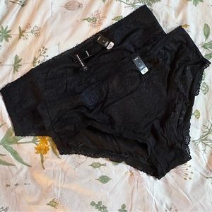 2 Pairs Torrid Black 4-Way Stretch Lace Mid Rise Hipster Panty NWT